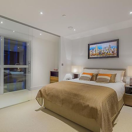 Апартаменты Lincoln Plaza Лондон Экстерьер фото