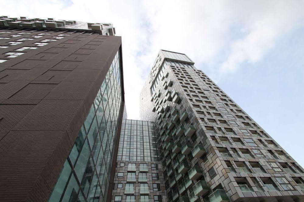 Апартаменты Lincoln Plaza Лондон Экстерьер фото